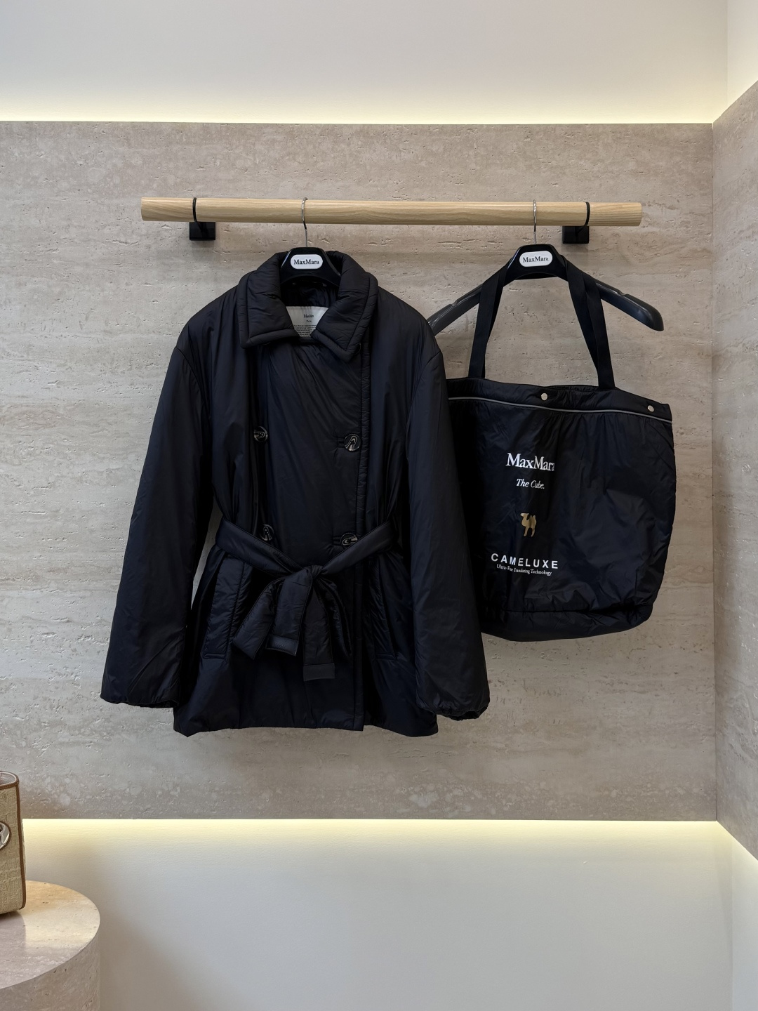 MX715#新款驼绒服⚠️🌾 Max 48% 骆驼绒 4%桑蚕丝 进口面料 骆驼绒 翻领外套 黑色 咖色 藏青色 38 MX715#新款驼绒服⚠️🌾 Max 48% 骆驼绒 4%桑蚕丝 进口面料 骆驼绒 翻领外套 黑色 咖色 藏青色 38