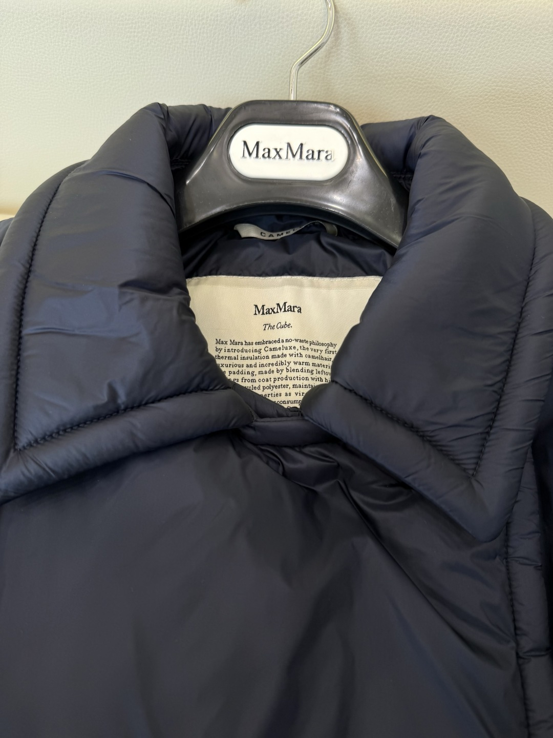 MX715#新款驼绒服⚠️🌾 Max 48% 骆驼绒 4%桑蚕丝 进口面料 骆驼绒 翻领外套 黑色 咖色 藏青色 38 MX715#新款驼绒服⚠️🌾 Max 48% 骆驼绒 4%桑蚕丝 进口面料 骆驼绒 翻领外套 黑色 咖色 藏青色 38