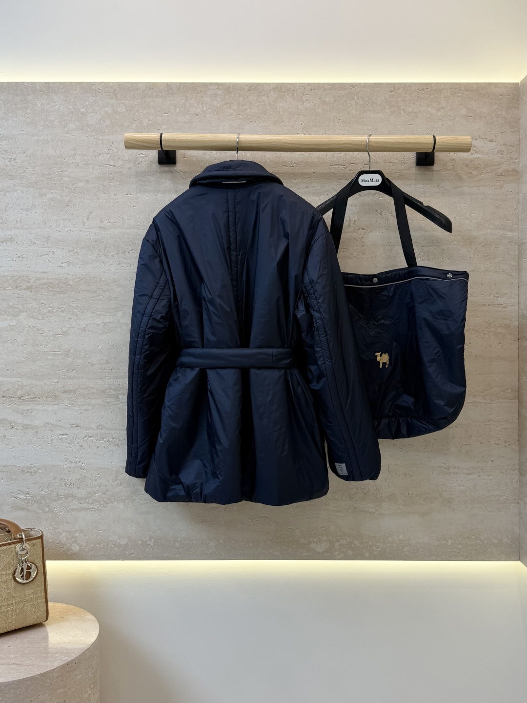 MX715#新款驼绒服⚠️🌾 Max 48% 骆驼绒 4%桑蚕丝 进口面料 骆驼绒 翻领外套 黑色 咖色 藏青色 38 MX715#新款驼绒服⚠️🌾 Max 48% 骆驼绒 4%桑蚕丝 进口面料 骆驼绒 翻领外套 黑色 咖色 藏青色 38