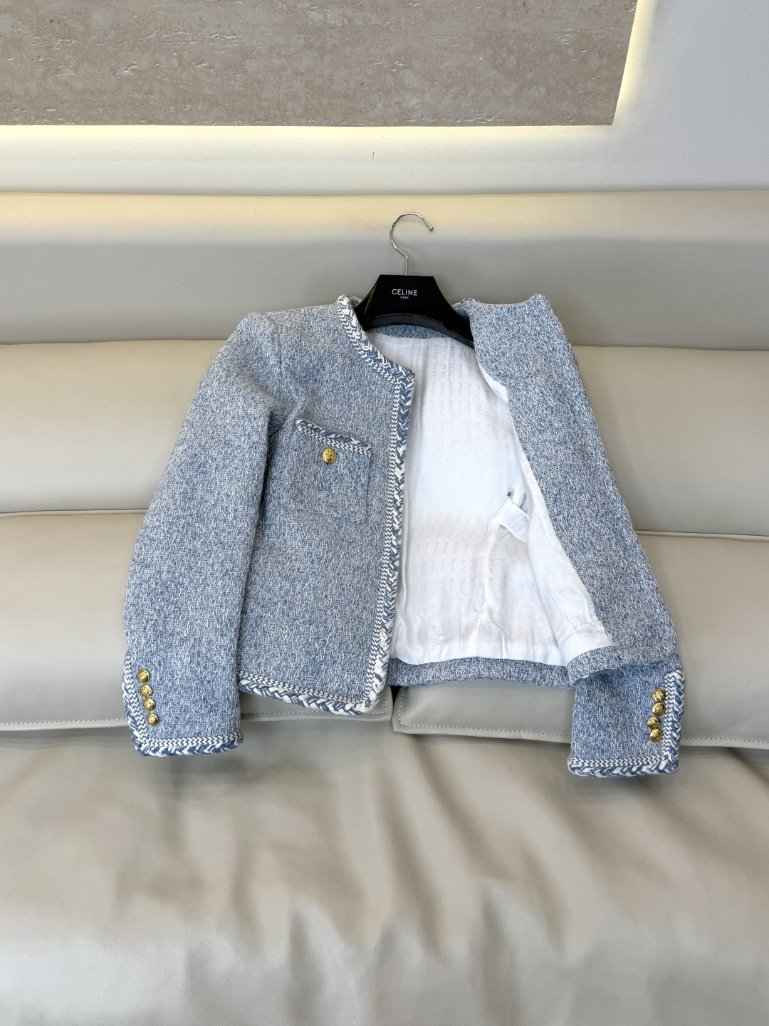 XZ0199#新款外套⚠️🌾 Celine 金扣 47% 羊毛 长袖毛呢外套 蓝色 粉色 36-42 