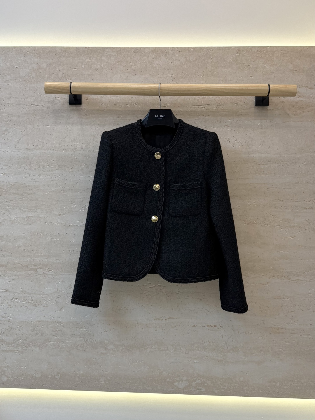 XZ0198#新款外套⚠️🌾 Celine 金扣 40% 羊毛 长袖毛呢外套 黑色 米白色  36-42 