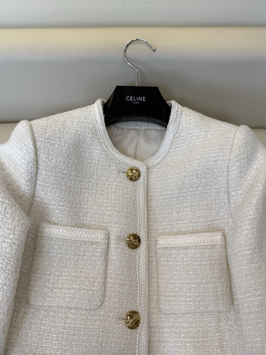 XZ0198#新款外套⚠️🌾 Celine 金扣 40% 羊毛 长袖毛呢外套 黑色 米白色  36-42 