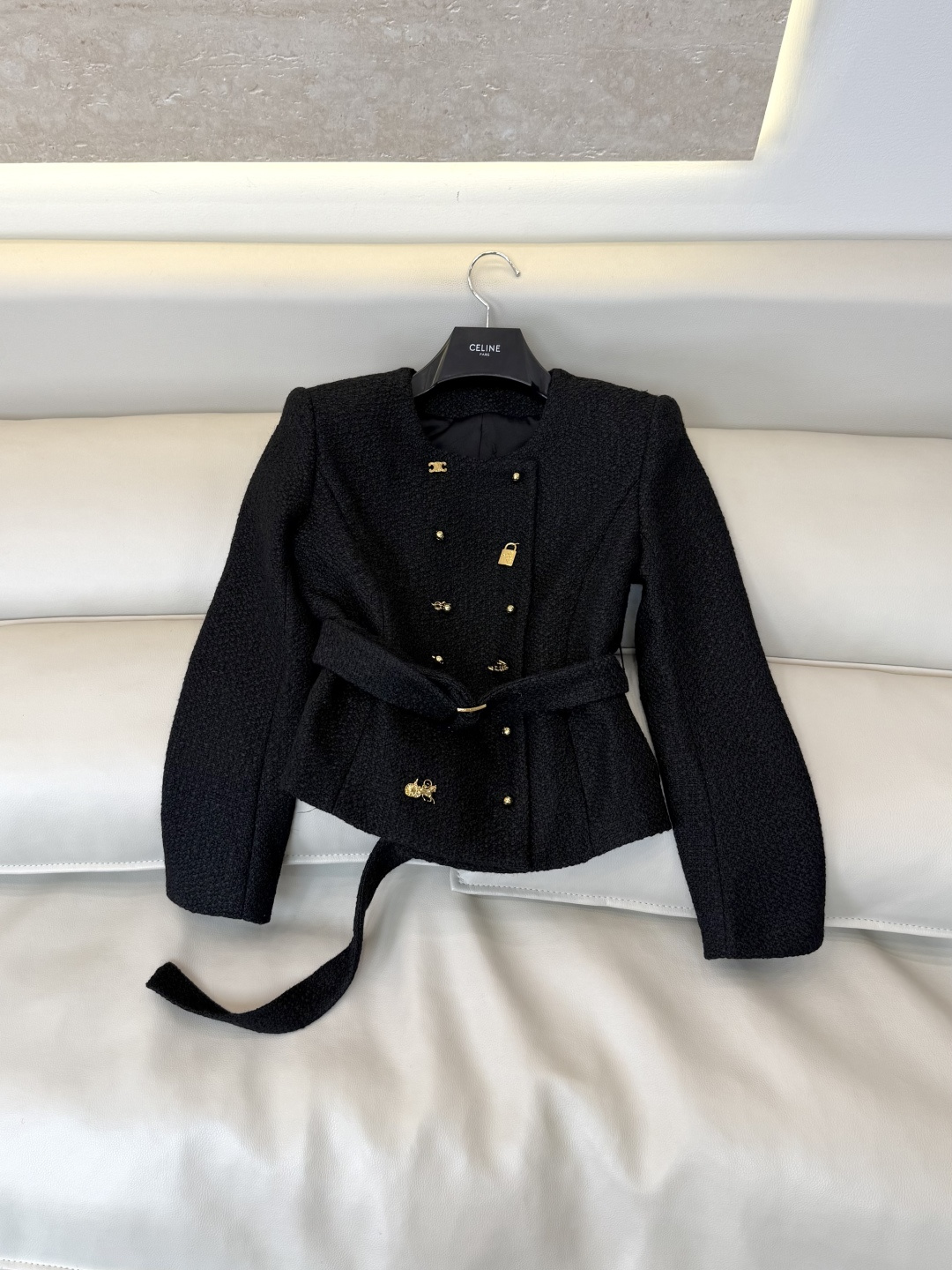 XZ0195#新款外套⚠️🌾 Celine 金色扣 秋冬新款 40% 羊毛 长袖 外套 黑色 米白色 36-42
