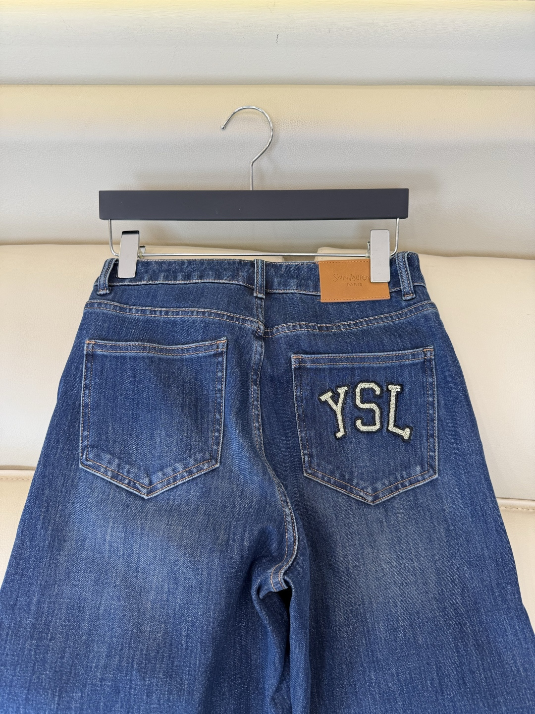 AW0138#新款牛仔裤⚠️工厂特批‼️ YSL 字母绣花 最新款 牛仔裤 黑色 蓝色 26/27/28/29/30