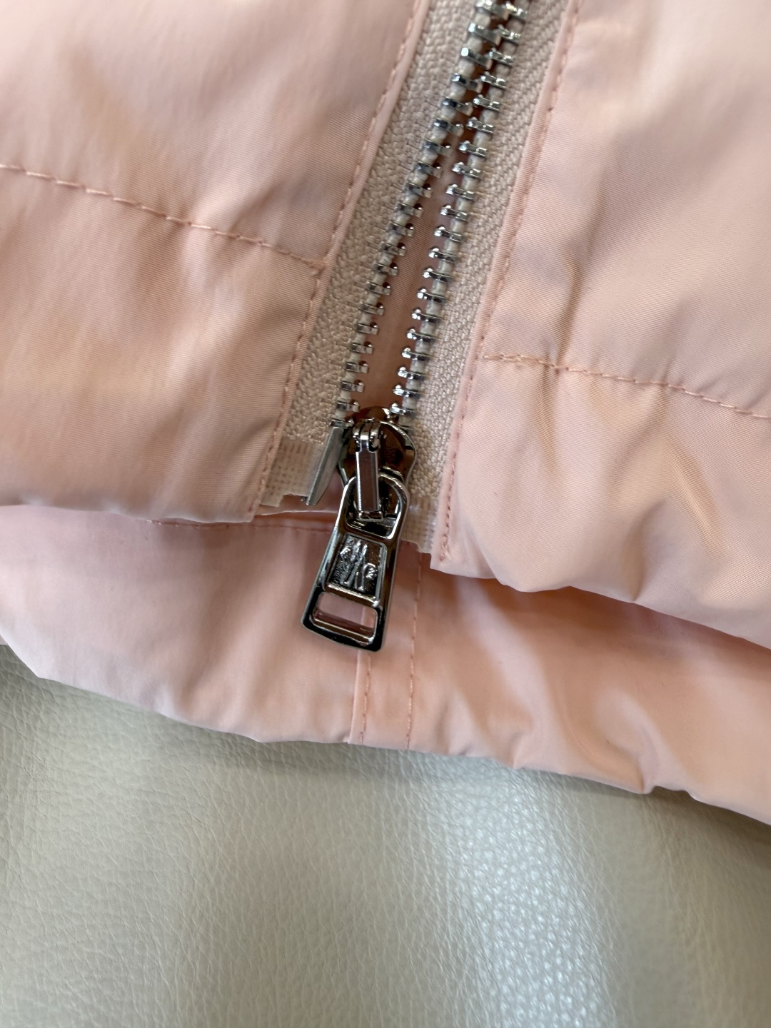 CX0242#新款外套⚠️🌾 Moncler 拉链外套 黑色 粉色 SML