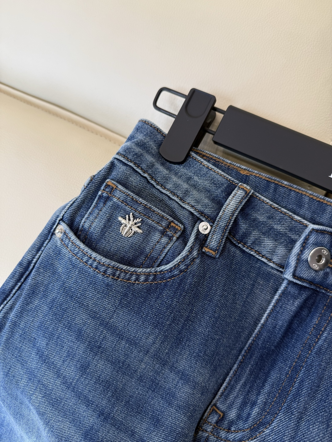 CX0250#新款牛仔裤⚠️工厂特批‼️ dior 极简风 牛仔棉显瘦牛仔裤 浅蓝色 深蓝色 26-30码