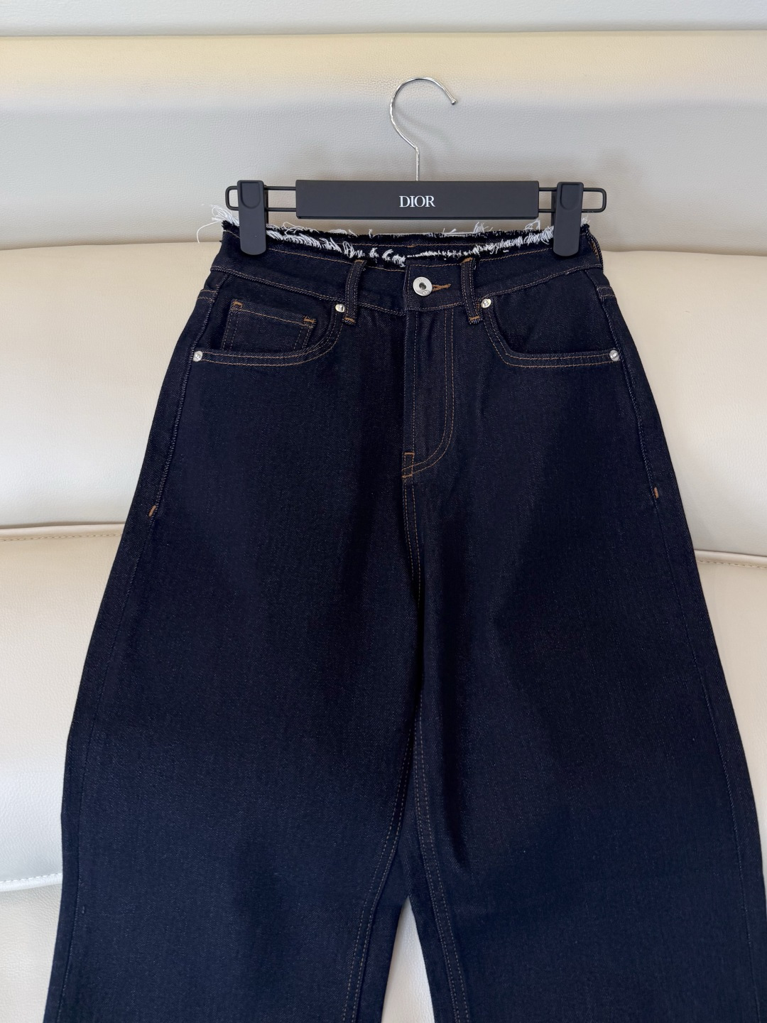 CX0251#新款牛仔裤⚠️工厂特批‼️ dior 极简风 牛仔棉显瘦牛仔裤 深蓝色 26-30码