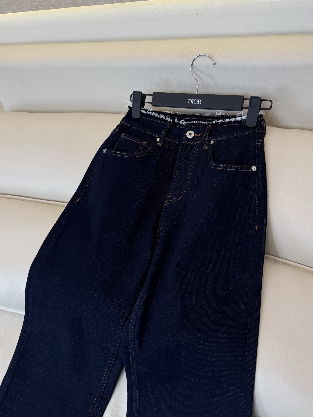 CX0251#新款牛仔裤⚠️工厂特批‼️ dior 极简风 牛仔棉显瘦牛仔裤 深蓝色 26-30码