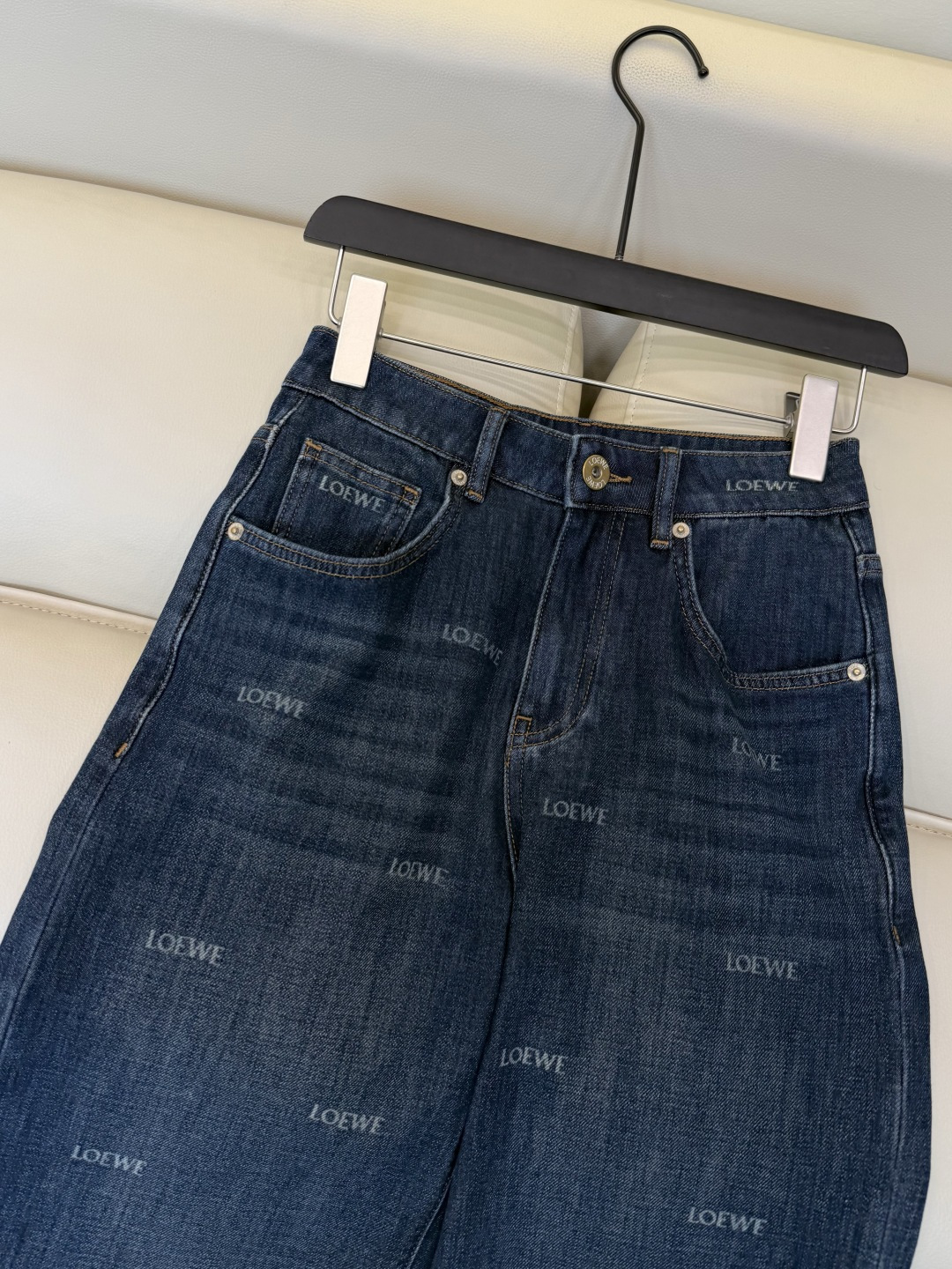 CX0260#新款牛仔裤⚠️工厂特批‼️ Loewe 极简风 牛仔棉显瘦牛仔裤  26-30码