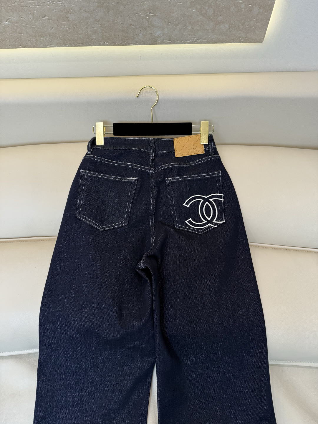 CX0261#新款牛仔裤⚠️工厂特批‼️ 小香 明线 极简风 牛仔棉显瘦牛仔裤  两色 26-30码