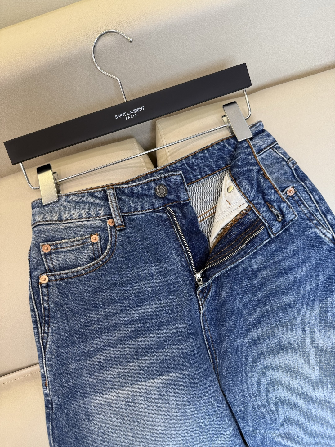 CX0262#新款牛仔裤⚠️工厂特批‼️ YSL 极简风 牛仔棉显瘦牛仔裤  26-30码