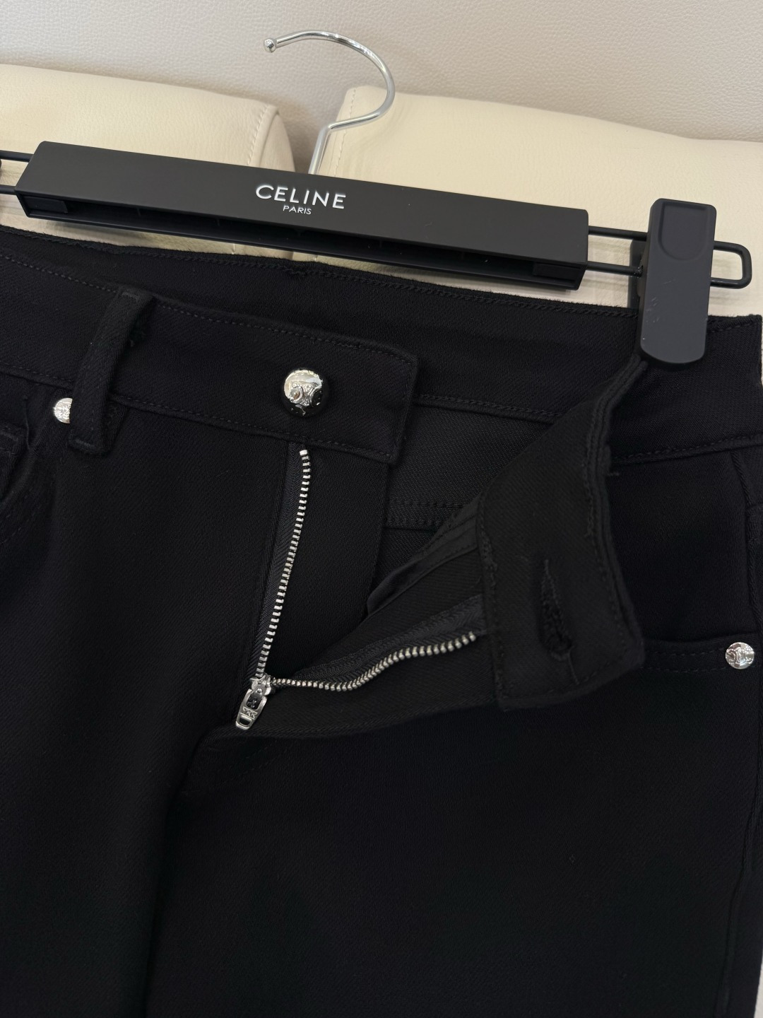 CX0267#新款牛仔裤⚠️工厂特批‼️ 小香 极简风 牛仔棉显瘦牛仔裤  两色 26-30码
