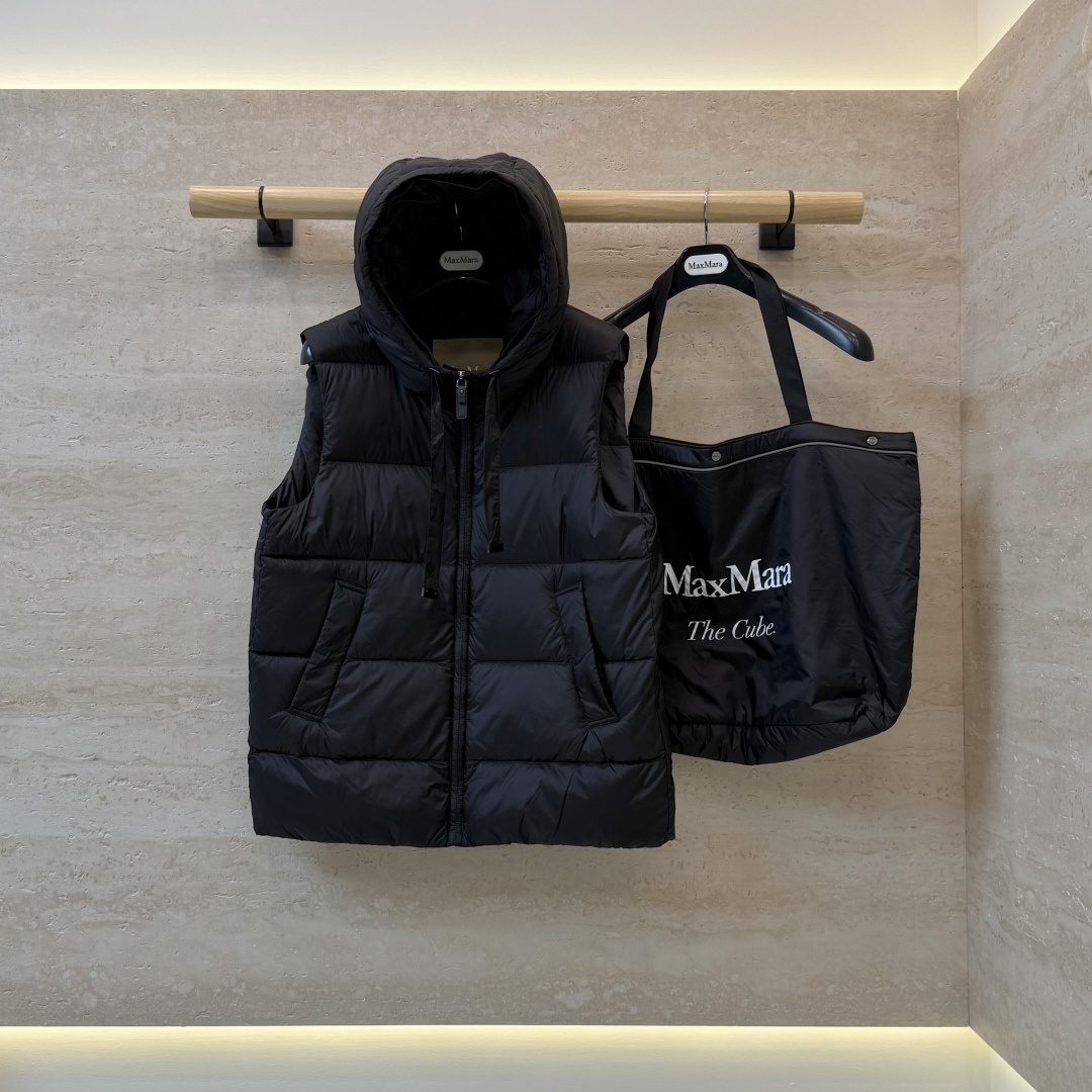 MX725#新款羽绒服⚠️🌾 max mara  配原包装 原标高定版 拉链带帽 羽绒马甲 90% 鹅绒羽绒服  黑色/