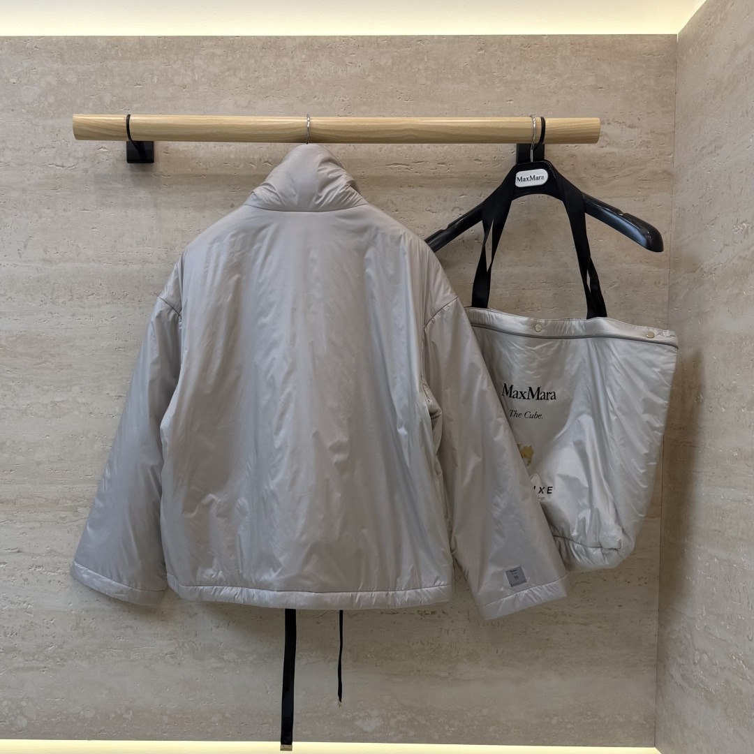 MX729#新款驼绒服⚠️🌾 Max拉链款 48% 骆驼绒 4%桑蚕丝 进口面料 骆驼绒棉服 黑色/米色 38/40/4