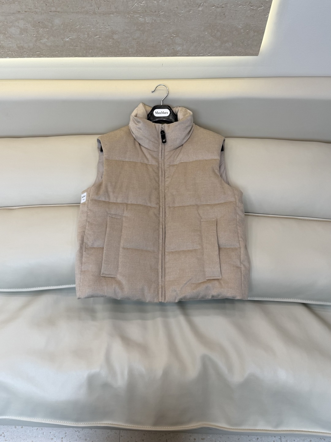 MX716#新款羽绒服⚠️🌾 max mara 原标顶级版 100% 羊绒 内充90% 鹅绒羽绒服马甲 米色/驼色/燕 MX716#新款羽绒服⚠️🌾 max mara 原标顶级版 100% 羊绒 内充90% 鹅绒羽绒服马甲 米色/驼色/燕