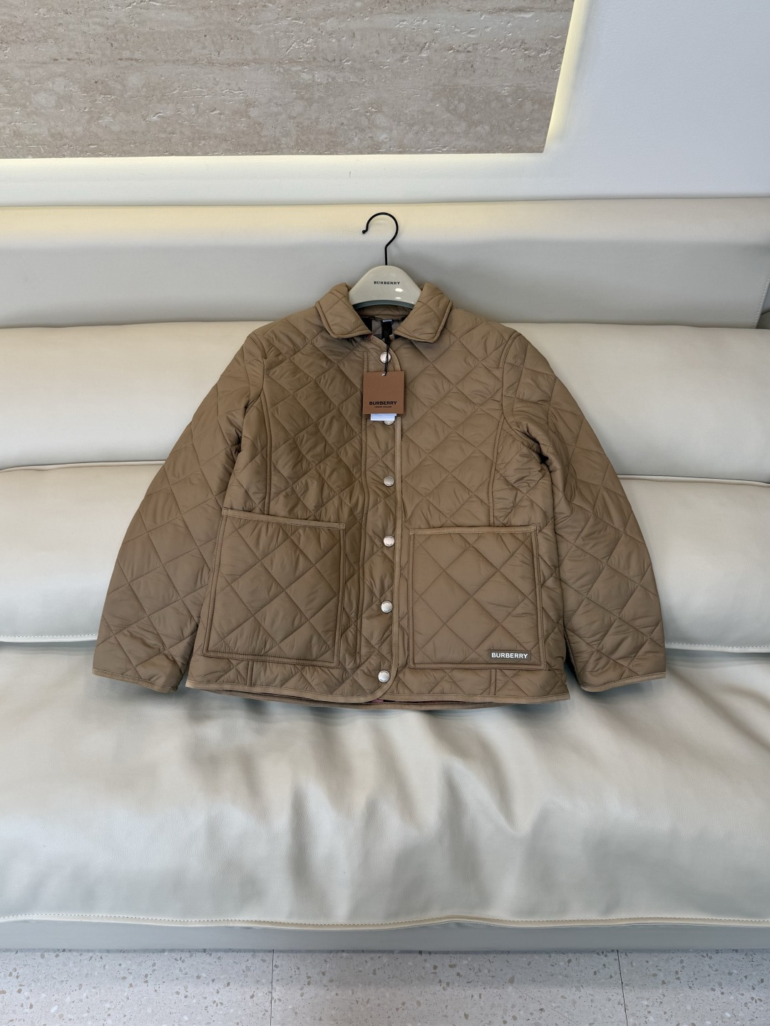 26003#新款棉服🌾 Burberry 菱形格 经典款 长袖棉衣 黑色 卡其色 SML
