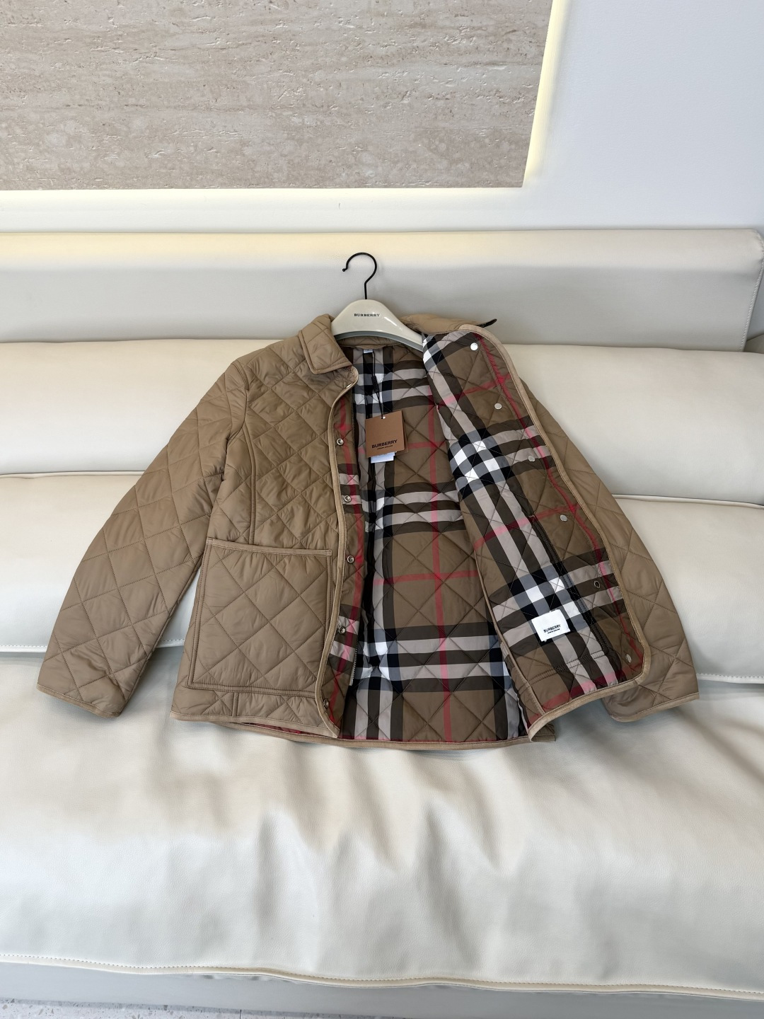 26003#新款棉服🌾 Burberry 菱形格 经典款 长袖棉衣 黑色 卡其色 SML