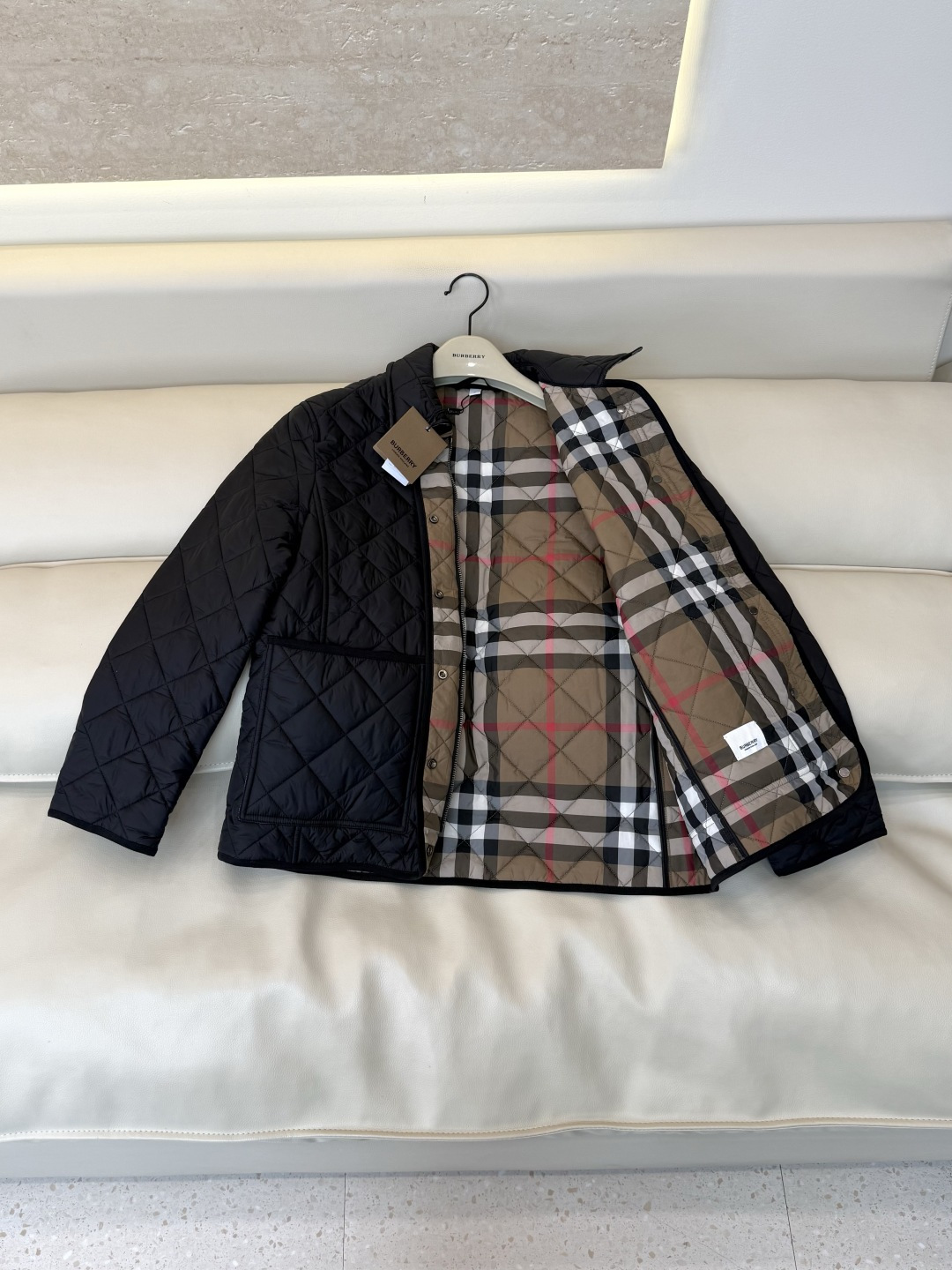 26003#新款棉服🌾 Burberry 菱形格 经典款 长袖棉衣 黑色 卡其色 SML