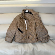 M676-腰带 #新款羽绒服🌾 Max 菱形格 90% 白鹅绒 短款立领织带款 配腰带 拉链羽绒服 香槟色 黑色 红棕色 M676-腰带 #新款羽绒服🌾 Max 菱形格 90% 白鹅绒 短款立领织带款 配腰带 拉链羽绒服 香槟色 黑色 红棕色