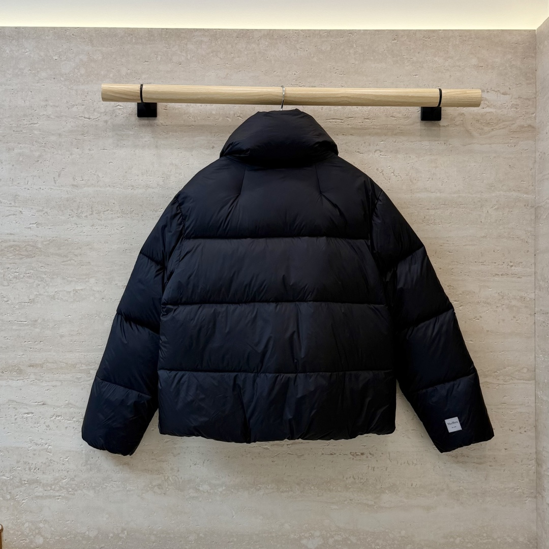 M8623#新款羽绒服🌾 max mara  立领保暖充盈 长袖90% 白鹅绒 羽绒服  黑色 咖色 S-X L