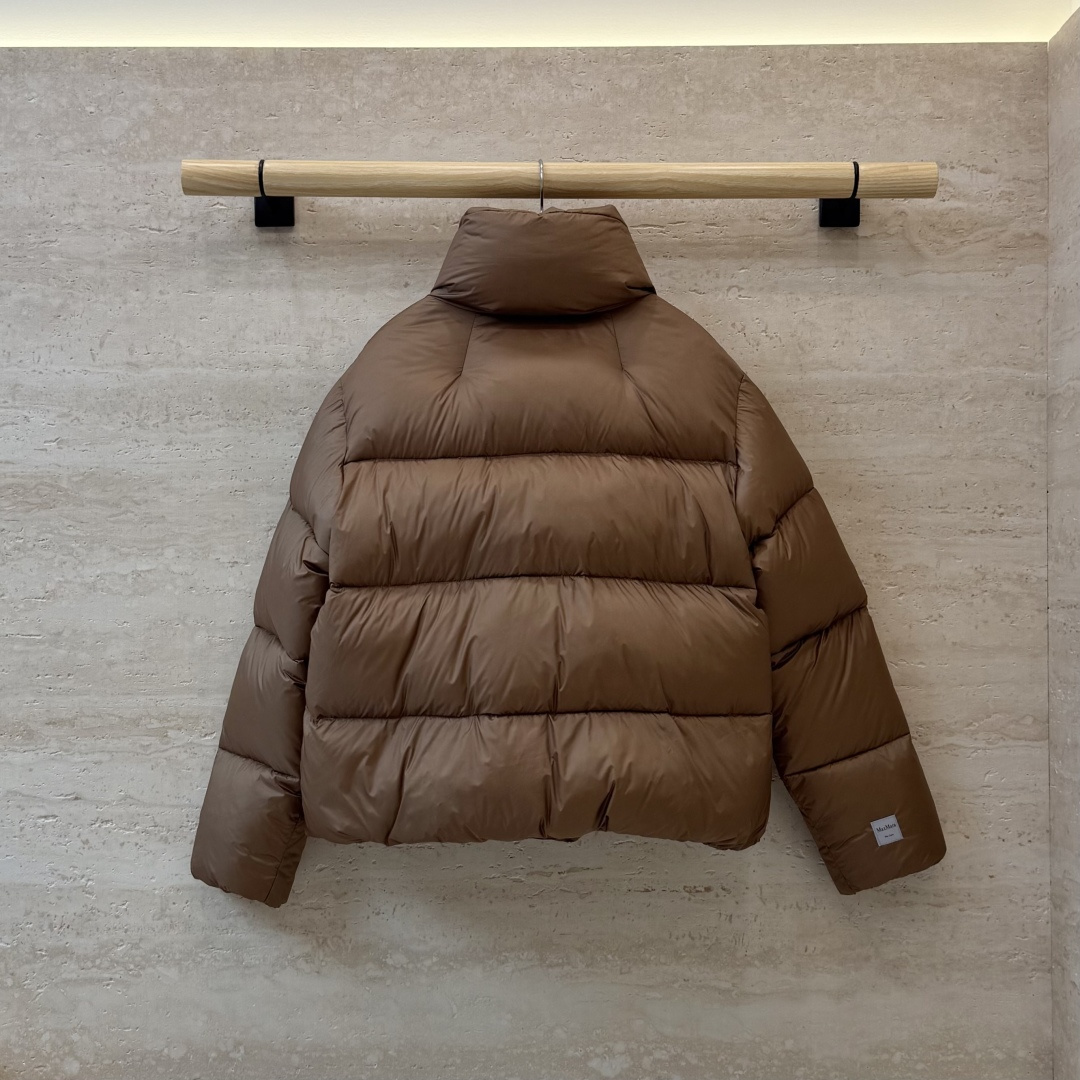 M8623#新款羽绒服🌾 max mara  立领保暖充盈 长袖90% 白鹅绒 羽绒服  黑色 咖色 S-X L