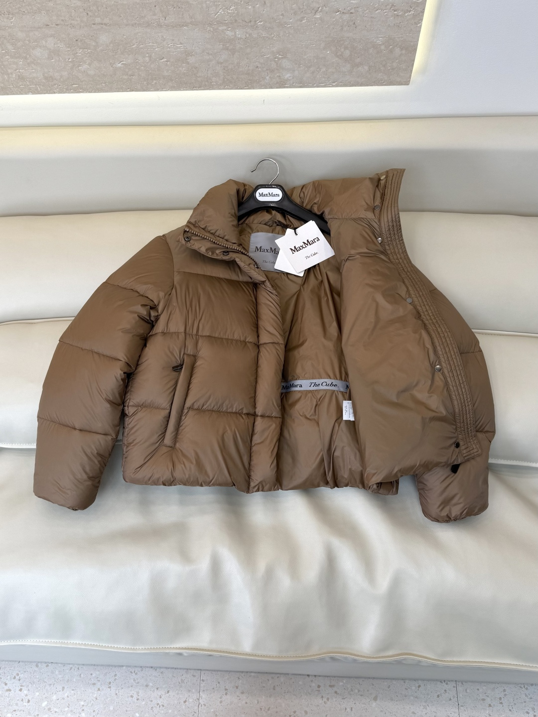 M8623#新款羽绒服🌾 max mara  立领保暖充盈 长袖90% 白鹅绒 羽绒服  黑色 咖色 S-X L