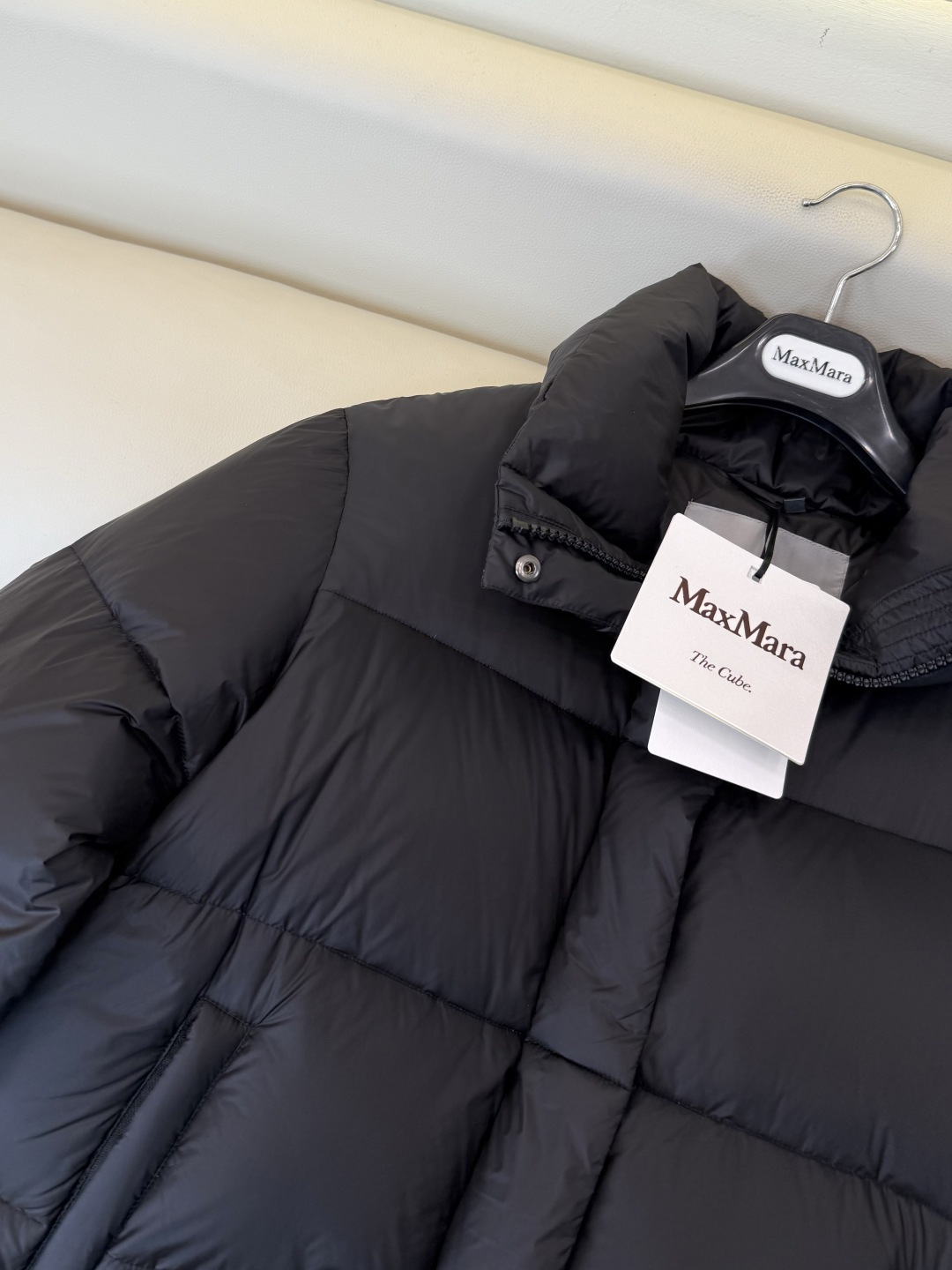 M8623#新款羽绒服🌾 max mara  立领保暖充盈 长袖90% 白鹅绒 羽绒服  黑色 咖色 S-X L