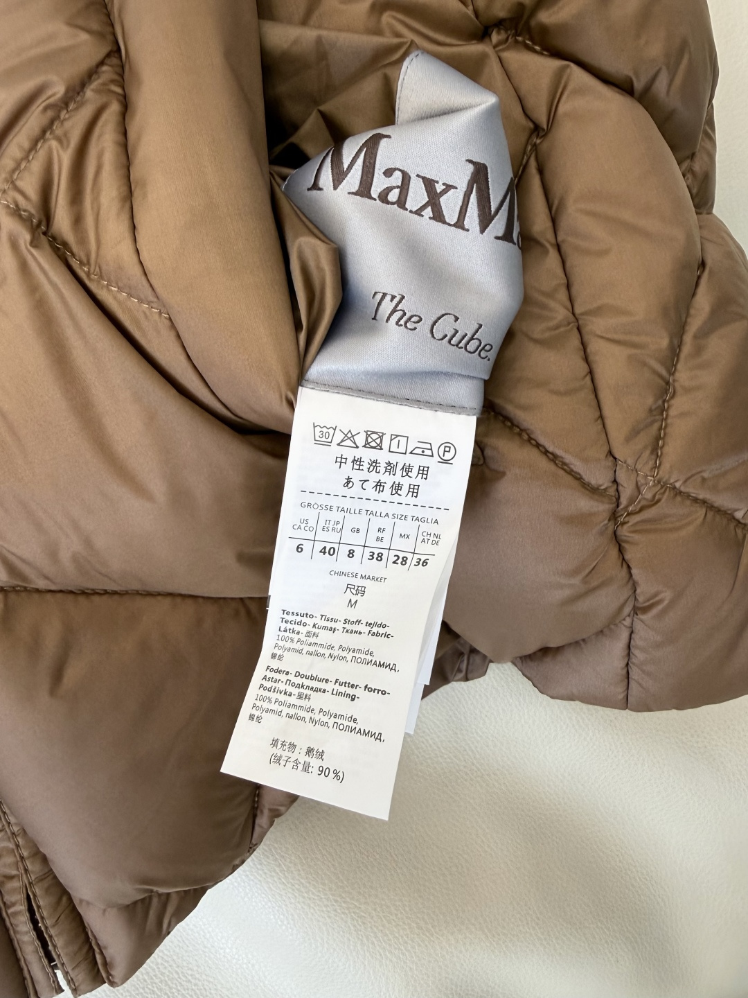 M8622#新款羽绒服🌾 Max maxa 菱形格 带帽 90% 白鹅绒 马甲羽绒服 咖色 米白色 黑色 SMLXL