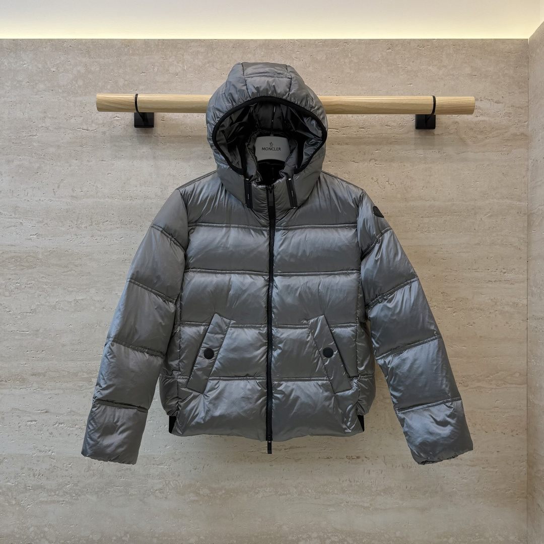QGL057#新款羽绒服🌾 Moncler 超保暖 90% 白鹅绒 带帽 拉链款 长袖羽绒服 灰色 白色 黑色 1/2/
