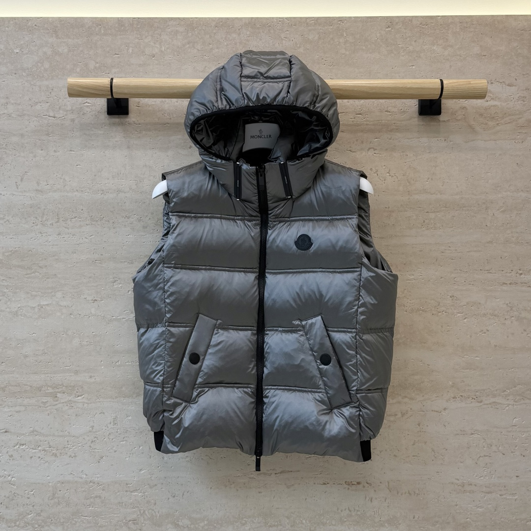 QGL055#新款羽绒服🌾 Moncler 超保暖 90% 白鹅绒 带帽 拉链款 羽绒马甲 灰色 白色 黑色 1/2/3
