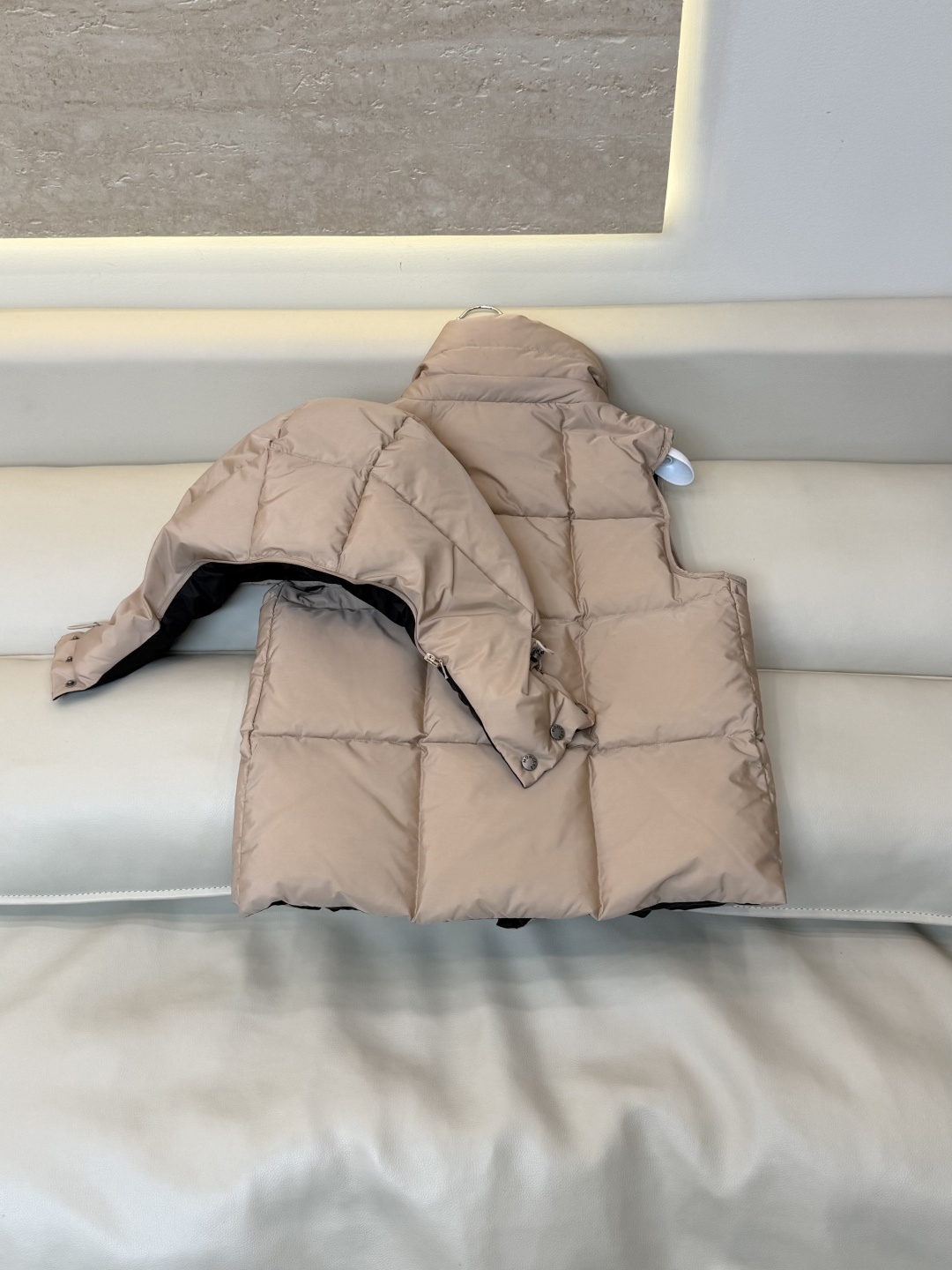 26031#新款羽绒服🌾 Moncler 最新款 90% 白鸭绒 羽绒马甲 黑色 粉色 1/2/3 