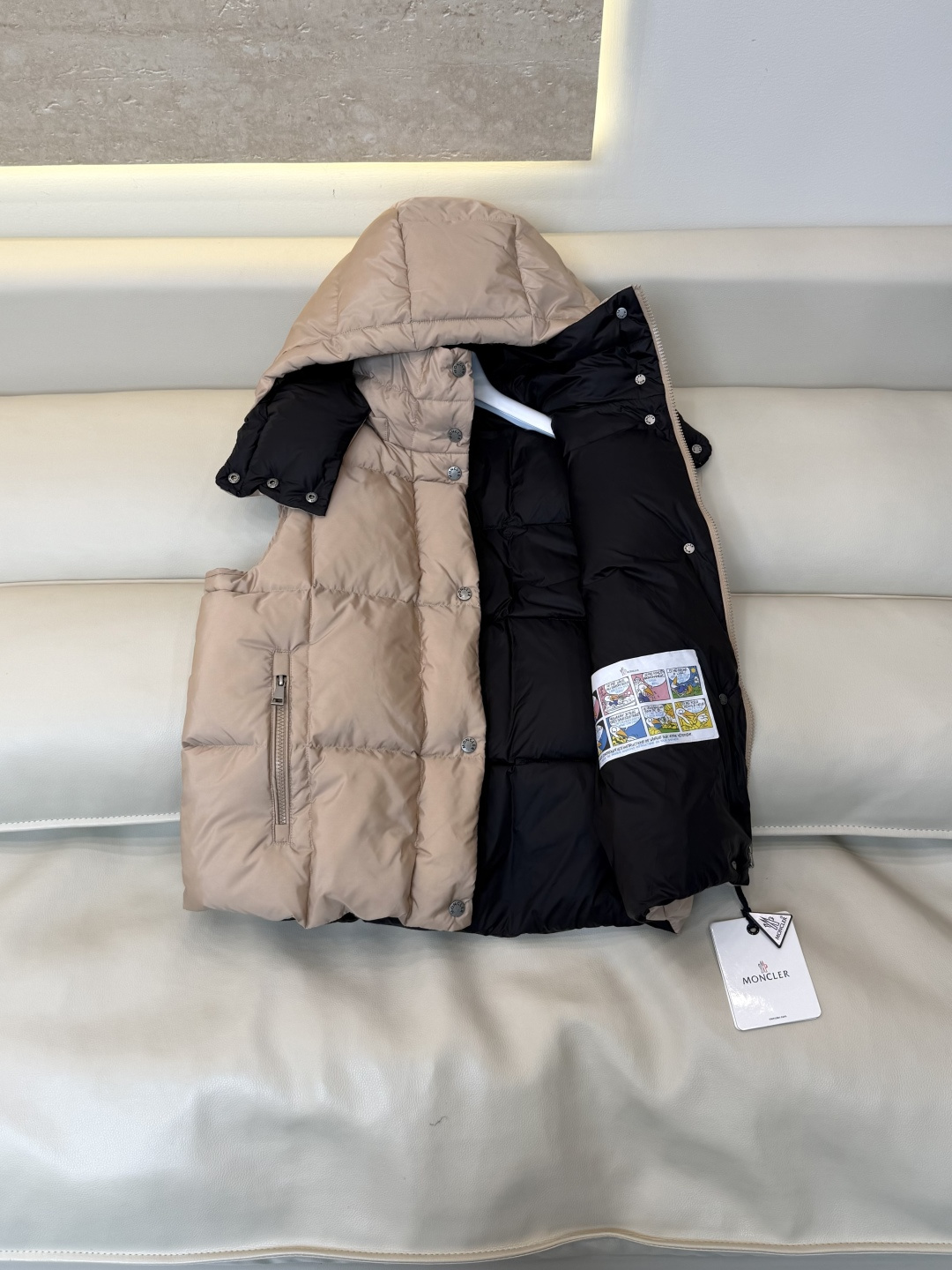 26031#新款羽绒服🌾 Moncler 最新款 90% 白鸭绒 羽绒马甲 黑色 粉色 1/2/3 