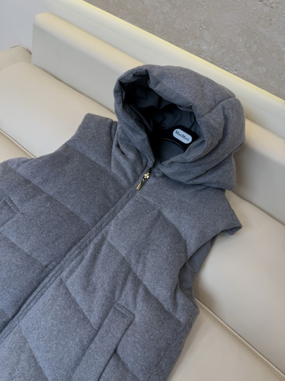 MX722#新款羽绒服🌾 Max mara 100%羊绒面料 90% 白鹅绒 两面穿马甲羽绒服 灰色 驼色 38/40/