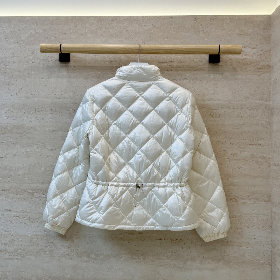 #新款羽绒服🌾 Moncler 菱形格 90% 白鹅绒 保暖 羽绒服  黑色 白色 SML