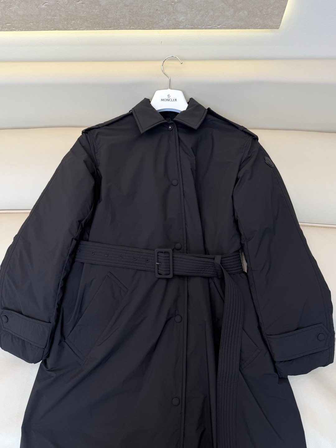 #新款羽绒服🌾 Moncler 风衣款 90% 白鹅绒 长款羽绒服 三色 SML