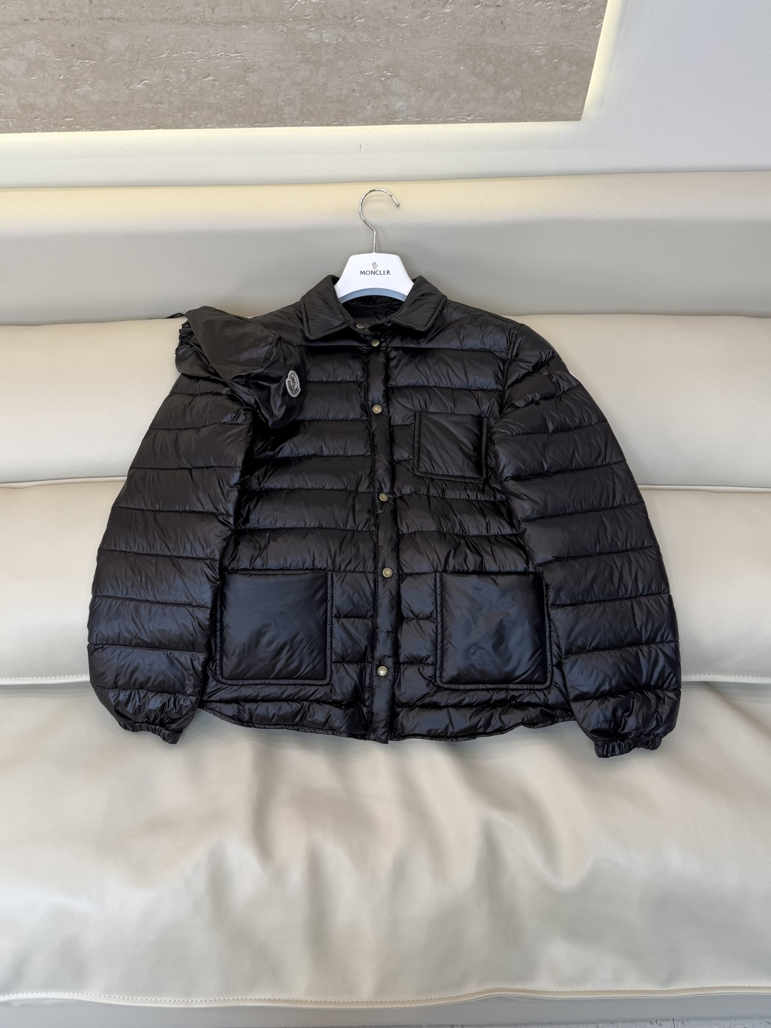 #新款羽绒服🌾 Moncler 收纳袋 90% 白鹅绒 保暖 羽绒服 三色 SML