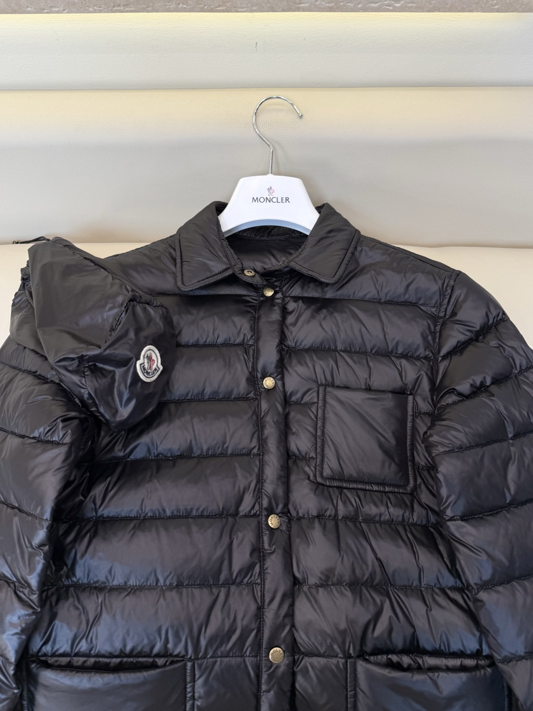 #新款羽绒服🌾 Moncler 收纳袋 90% 白鹅绒 保暖 羽绒服 三色 SML