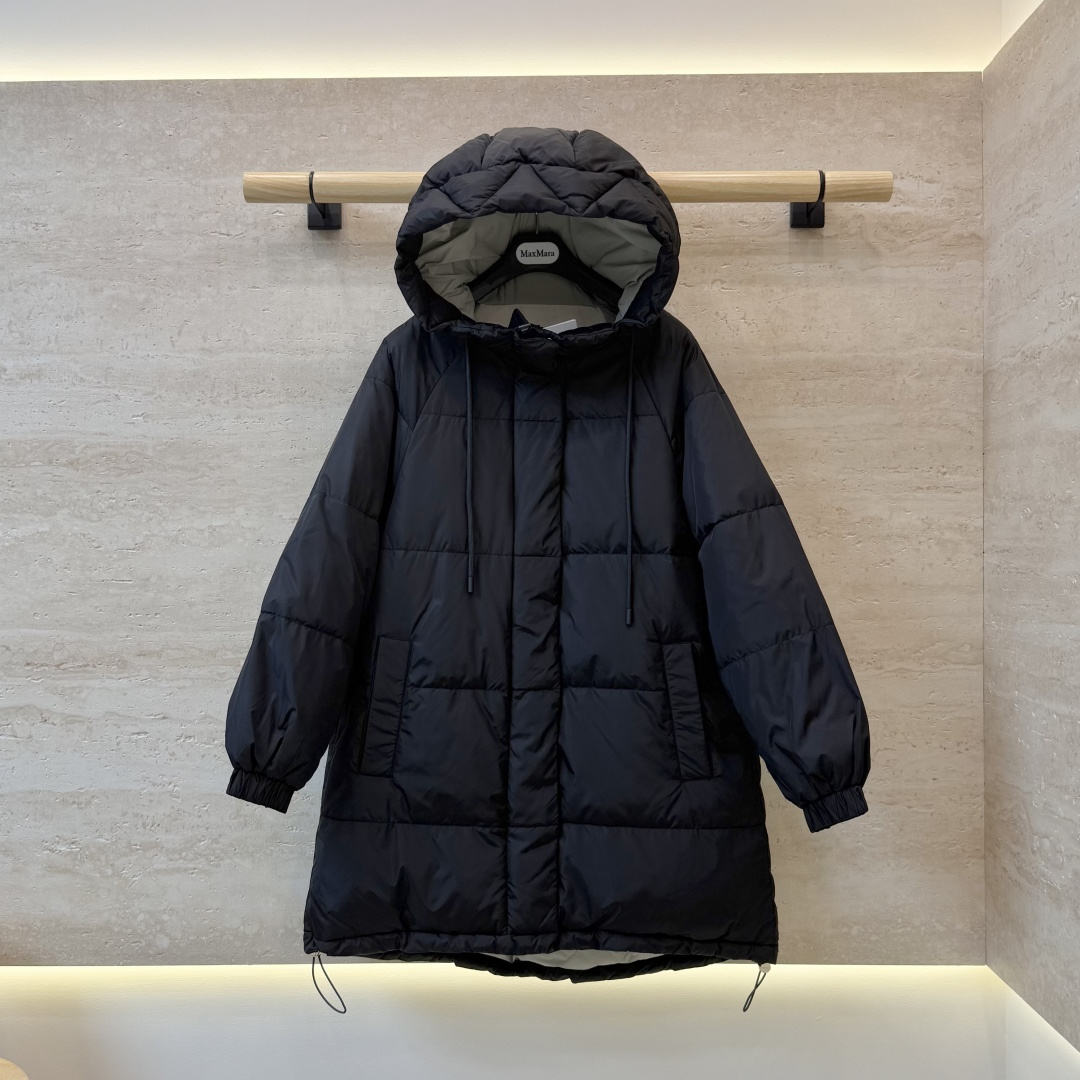 AH761#新款羽绒服🌾 Max mara 拉链带帽 两面穿 90% 白鹅绒 羽绒服 黑色 咖色 38-44 AH761#新款羽绒服🌾 Max mara 拉链带帽 两面穿 90% 白鹅绒 羽绒服 黑色 咖色 38-44
