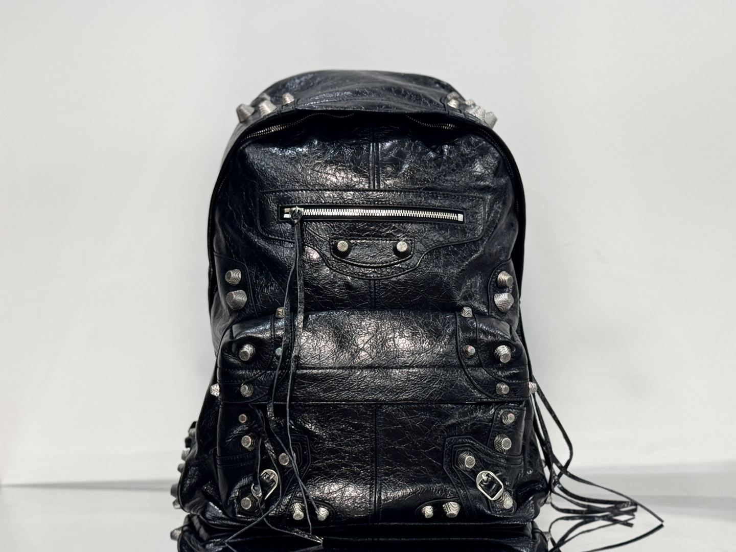 Balenciaga Style Beige Leather Bag Lookbook Reference image 1