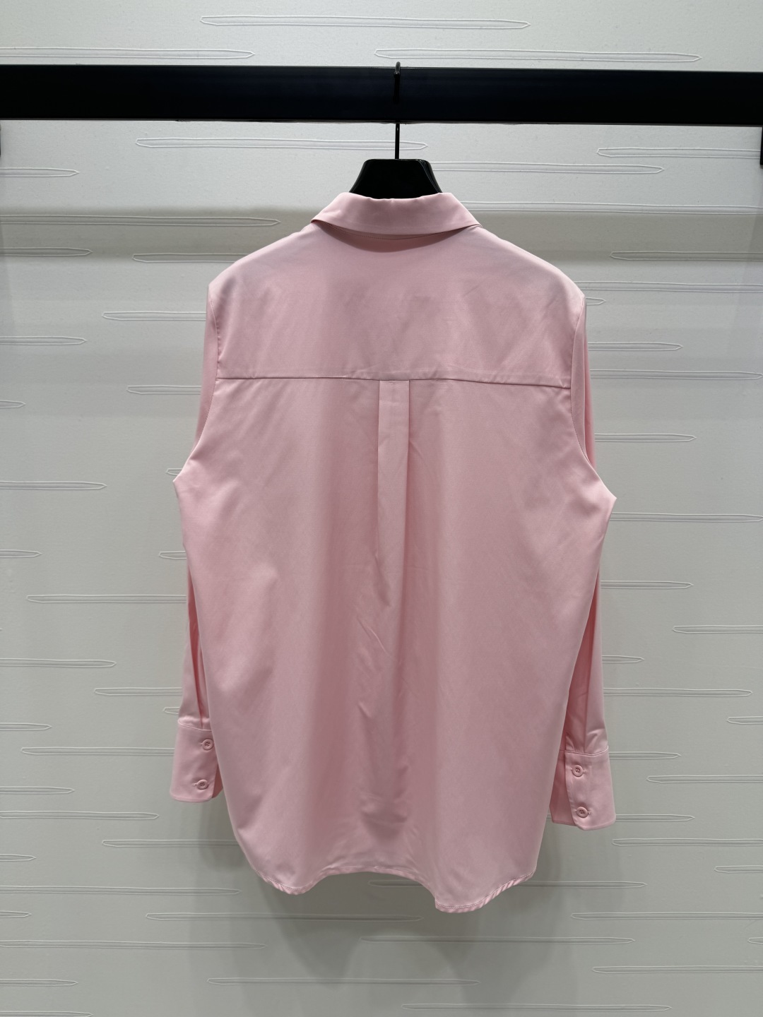 High Quality Women’s Clothes: Embroidered Saturn Long Sleeve Shirt in Pink Color - 图片 7