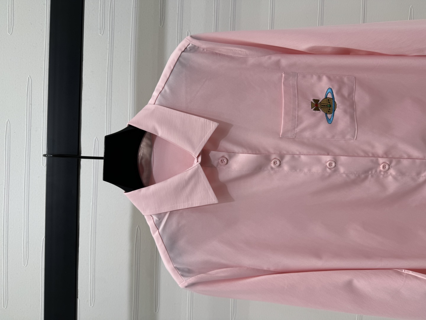 High Quality Women’s Clothes: Embroidered Saturn Long Sleeve Shirt in Pink Color - 图片 4