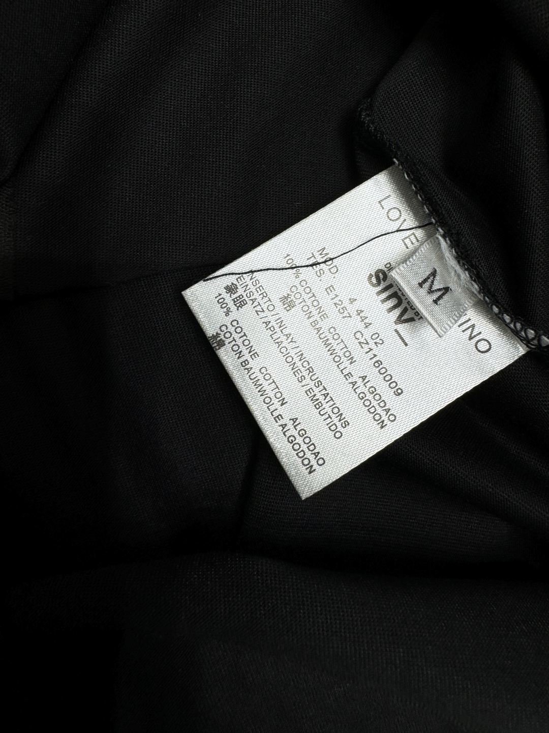 Monolithic Moschino Spring/Summer 2025 Women’s Suit: High-Quality, Unique Design, Premium Materials - 图片 9