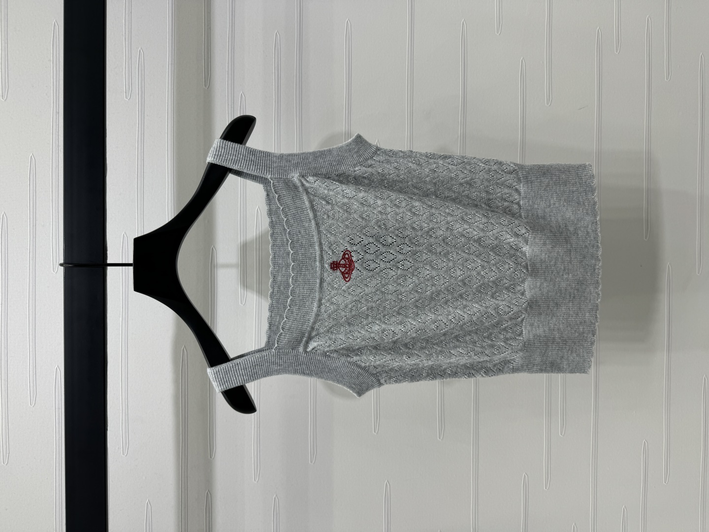High Quality Women’s Clothes Featuring Imported Knitting and Elegant French Style