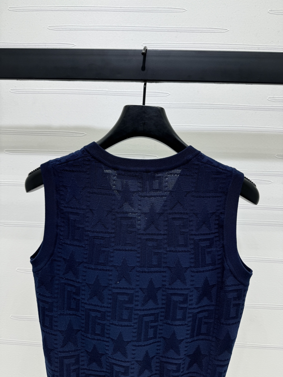 High Quality Women’s Clothes: Ice-Coated Fabric, Comfortable, Air-Transmitting, V-String Vest - 图片 6