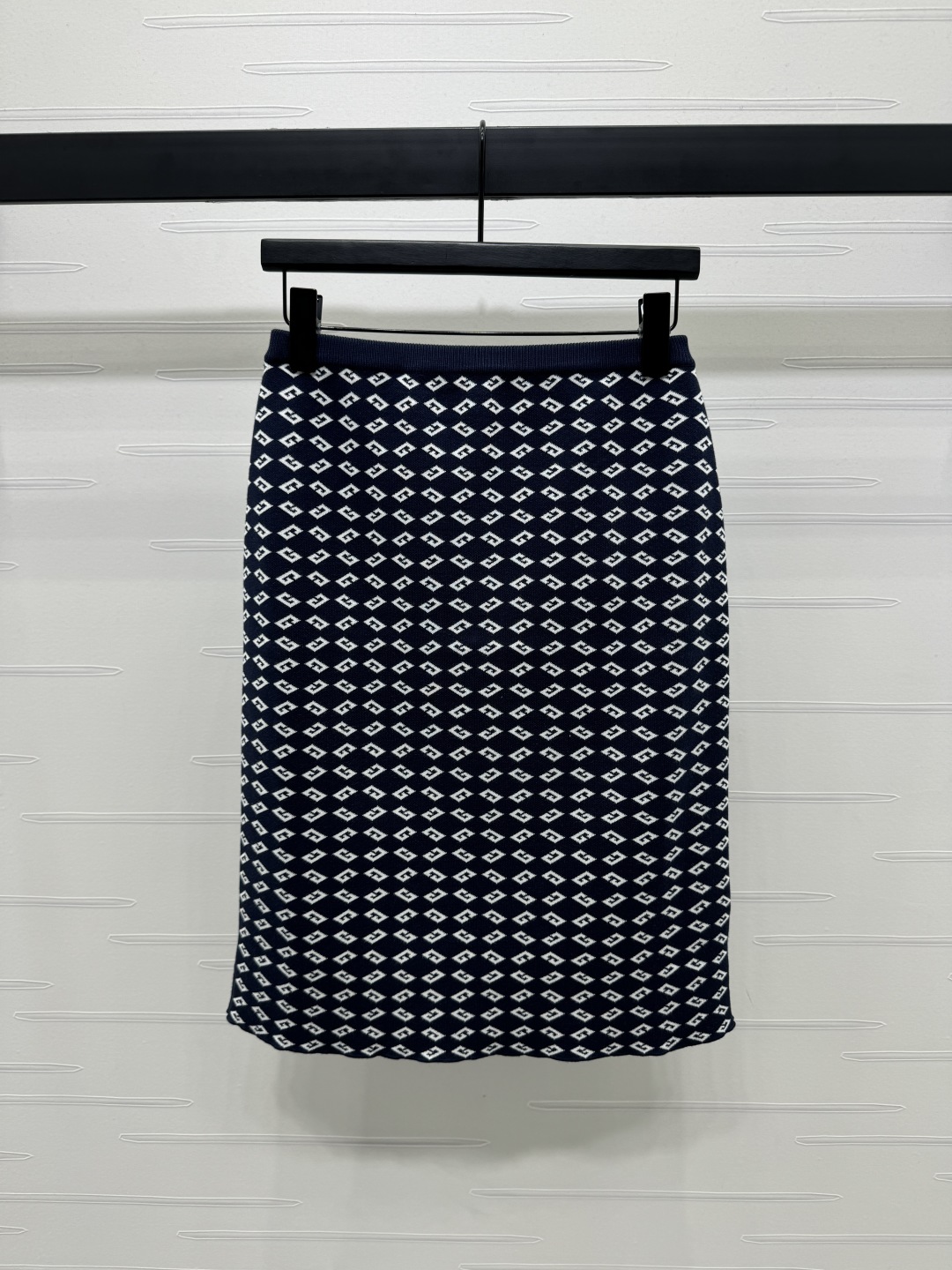 High-Quality Women’s Clothes with Diamond Pattern Shrink Knitting for Packaging Zone - 图片 1
