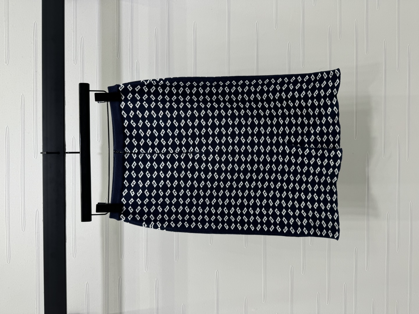 High-Quality Women’s Clothes with Diamond Pattern Shrink Knitting for Packaging Zone - 图片 7