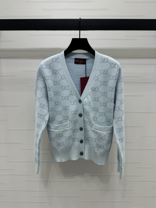 Gucci Women's Wool Cardigan with Jacquard Logo Pattern - Spring/Summer 2025 1 Gucci Women's Wool Cardigan with Jacquard Logo Pattern - Spring/Summer 2025