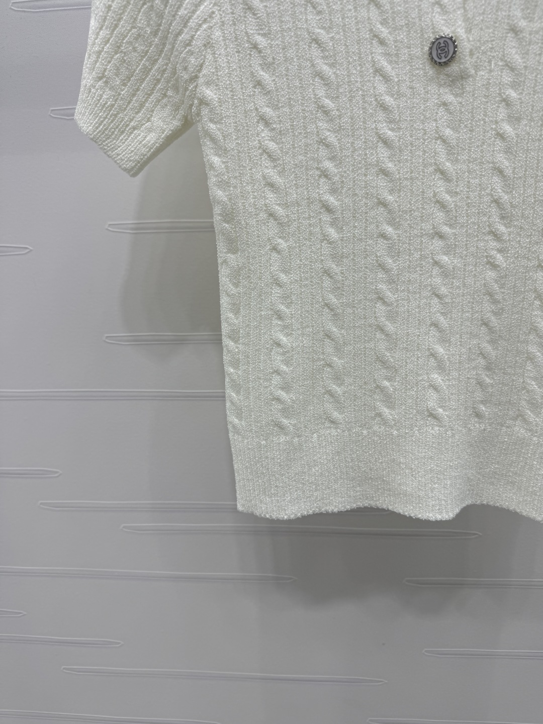 Chanel 2025 Spring/Summer Knit Top - Chic, Slim Fit, Four Colors Available 6 cmp i1745948860176 6637 0 4