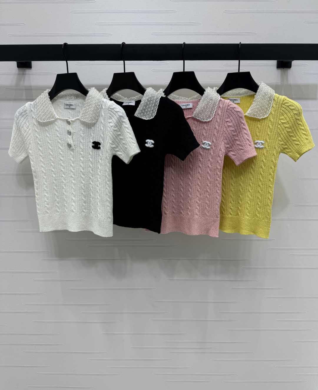 Chanel 2025 Spring/Summer Knit Top - Chic, Slim Fit, Four Colors Available 2 cmp i1745948860266 92 0 0