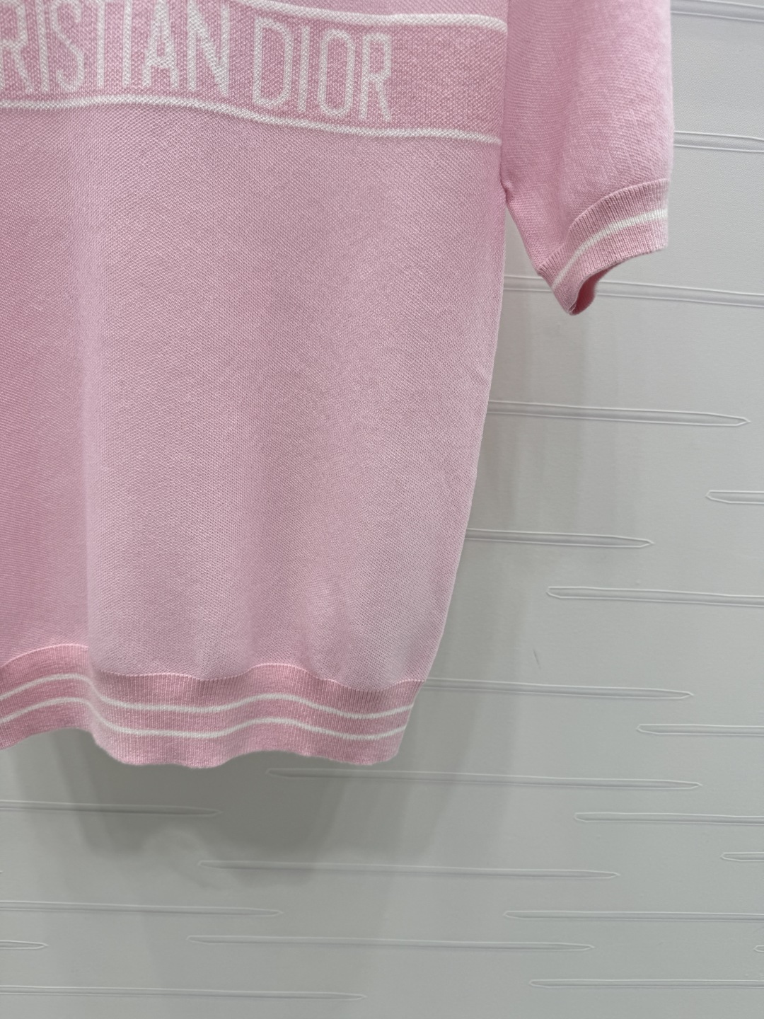 Dior 2025 Spring/Summer Collection: Logo Knit Short Sleeve Top 7 cmp i1745948922101 6954 0 5